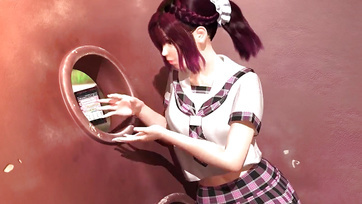 Skorzystał z okazji i wyruchał cipkę ślicznej japońskiej nastolatki - hentai Thumb